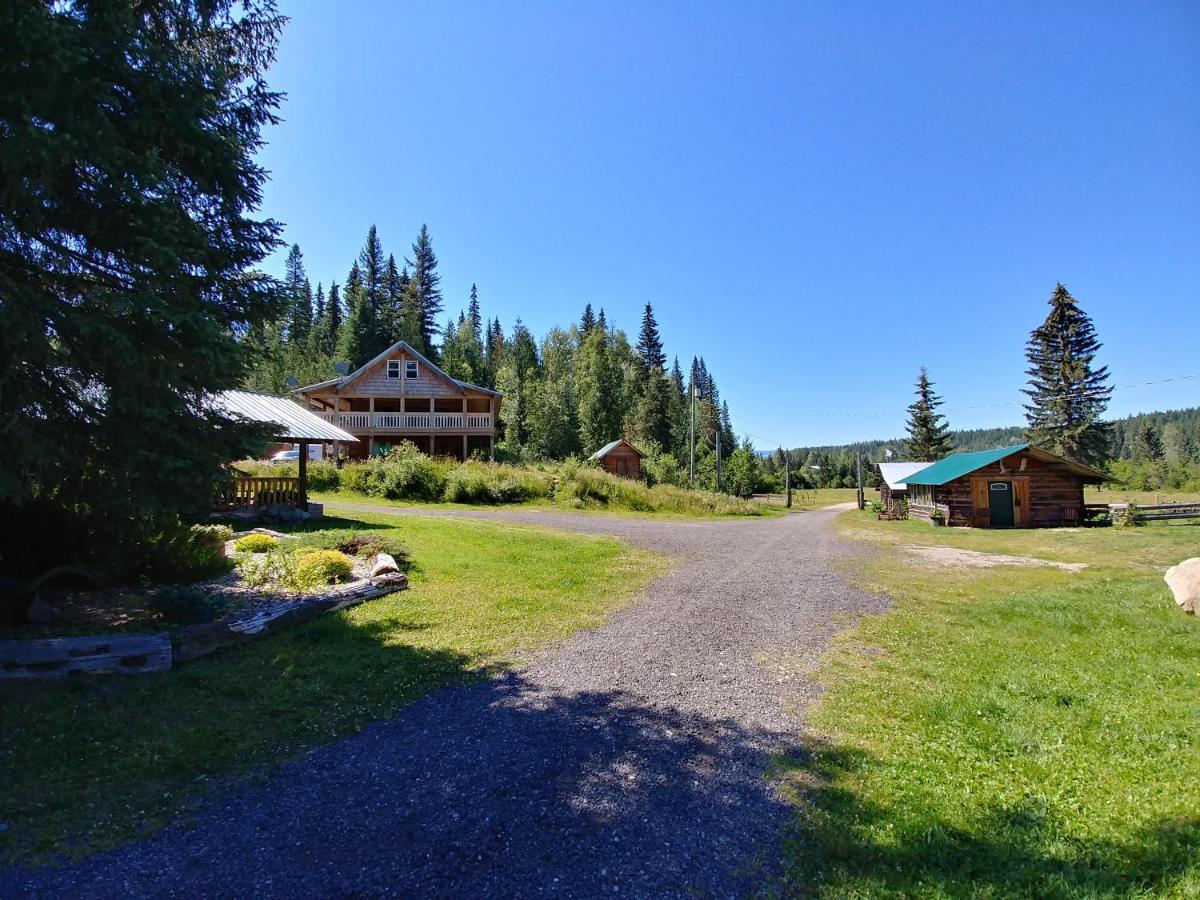 Wolfwood Guest Ranch Villa Клиъруотър Екстериор снимка