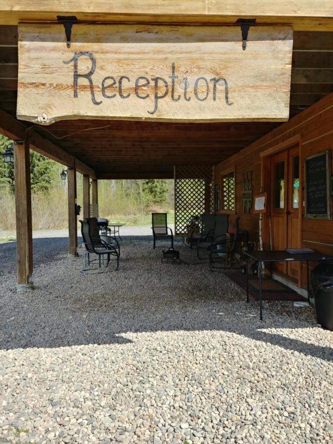 Wolfwood Guest Ranch Villa Клиъруотър Екстериор снимка