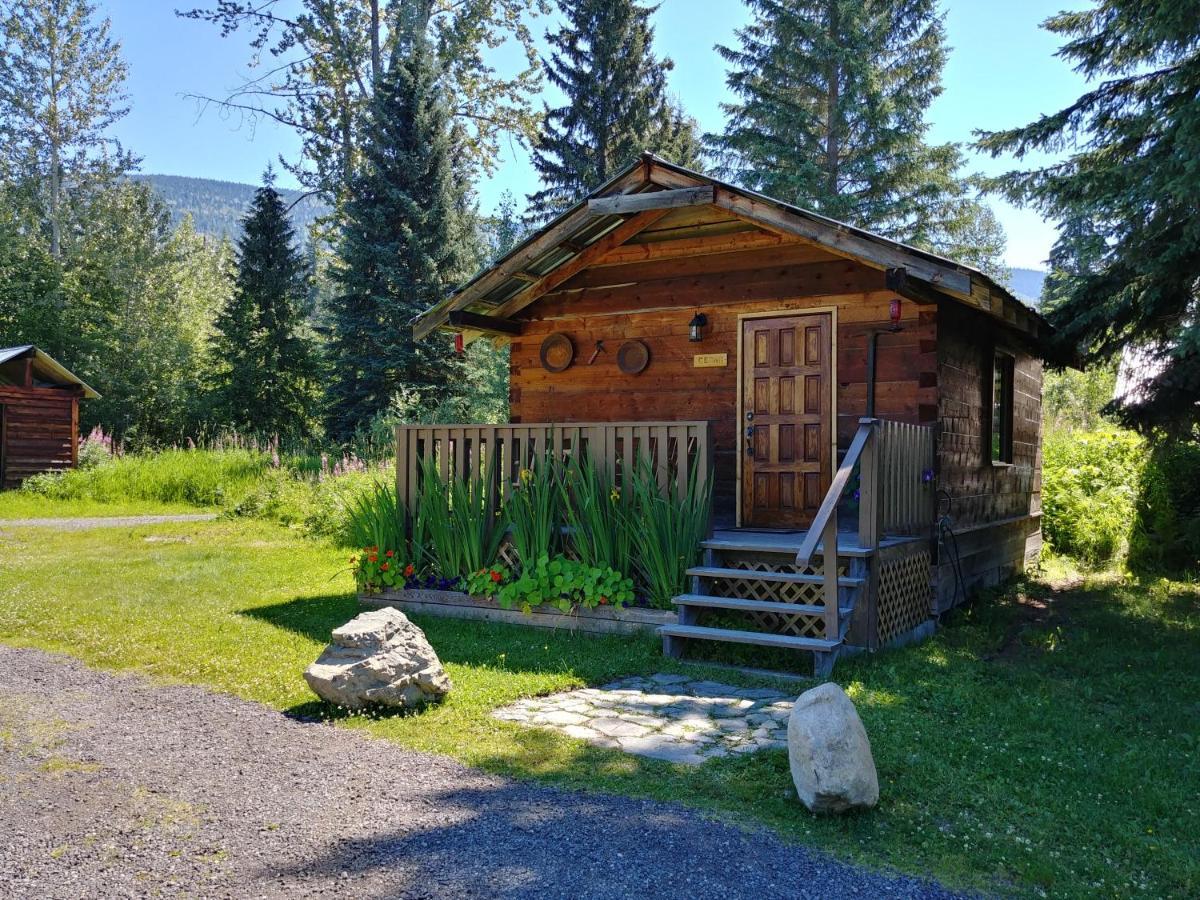 Wolfwood Guest Ranch Villa Клиъруотър Екстериор снимка