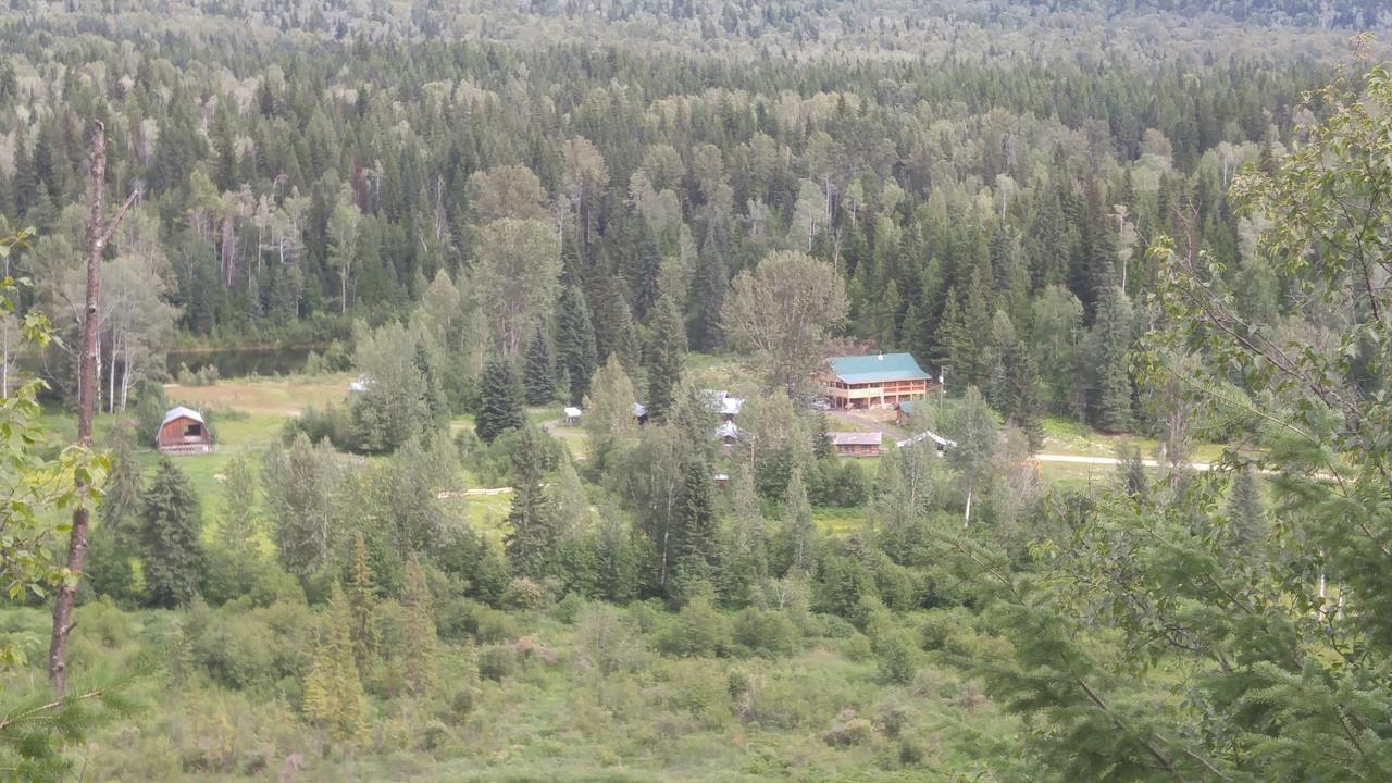 Wolfwood Guest Ranch Villa Клиъруотър Екстериор снимка