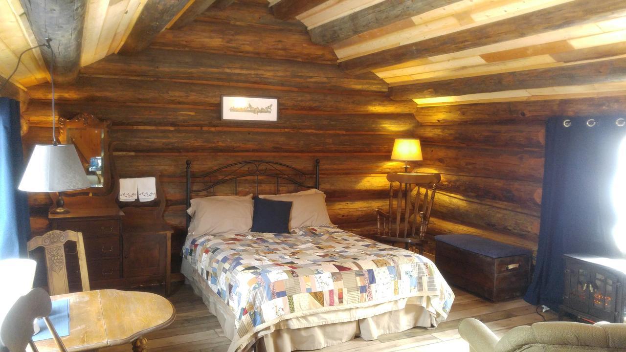 Wolfwood Guest Ranch Villa Клиъруотър Екстериор снимка