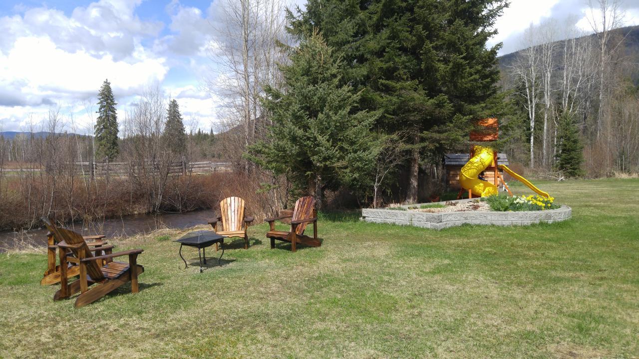 Wolfwood Guest Ranch Villa Клиъруотър Екстериор снимка