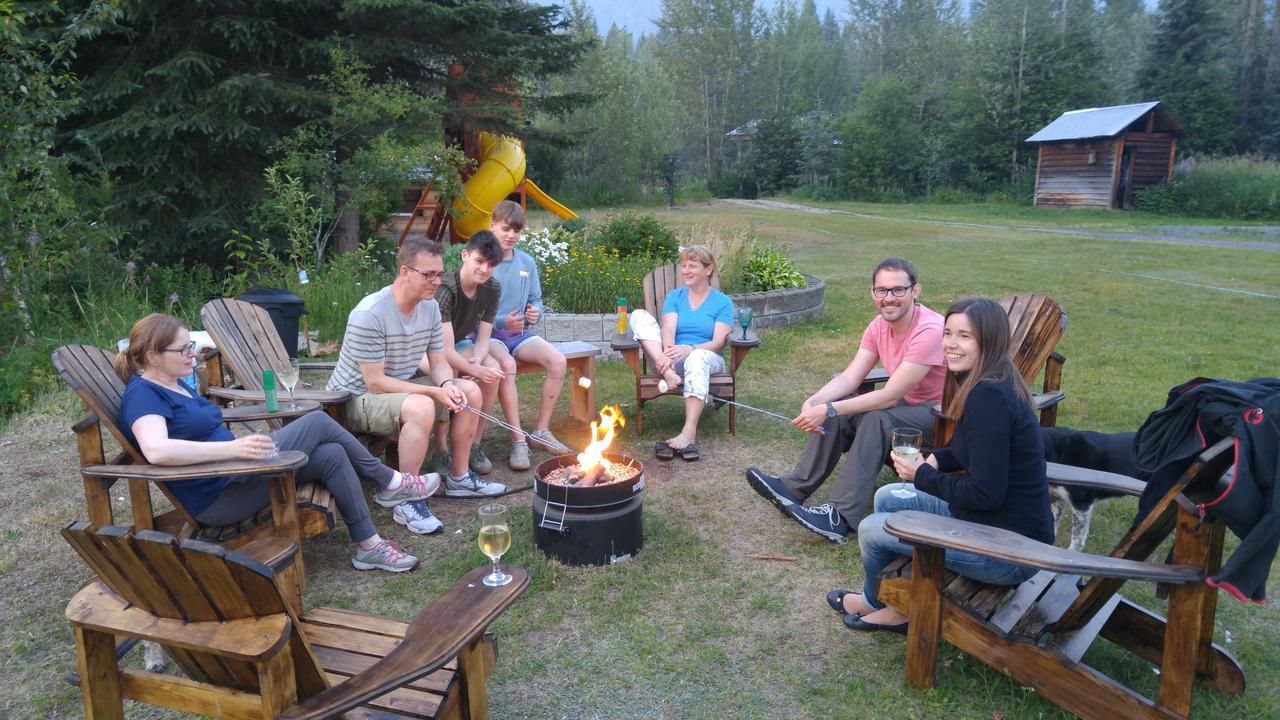 Wolfwood Guest Ranch Villa Клиъруотър Екстериор снимка