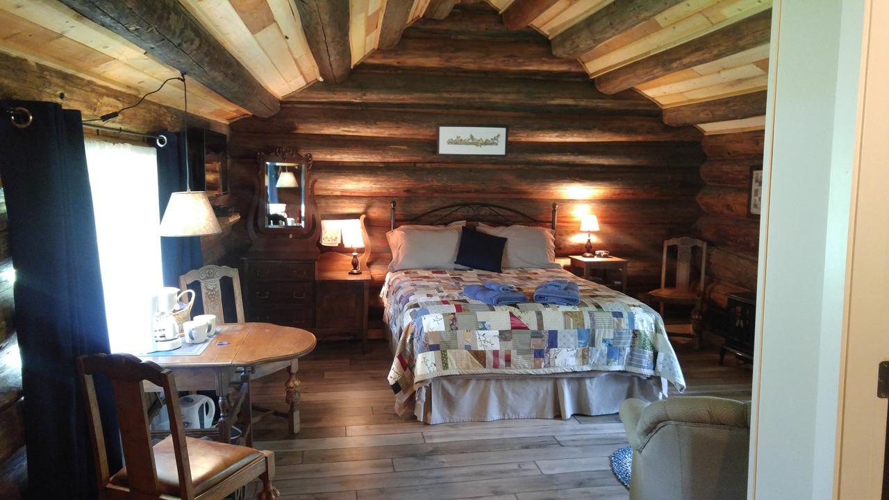 Wolfwood Guest Ranch Villa Клиъруотър Екстериор снимка