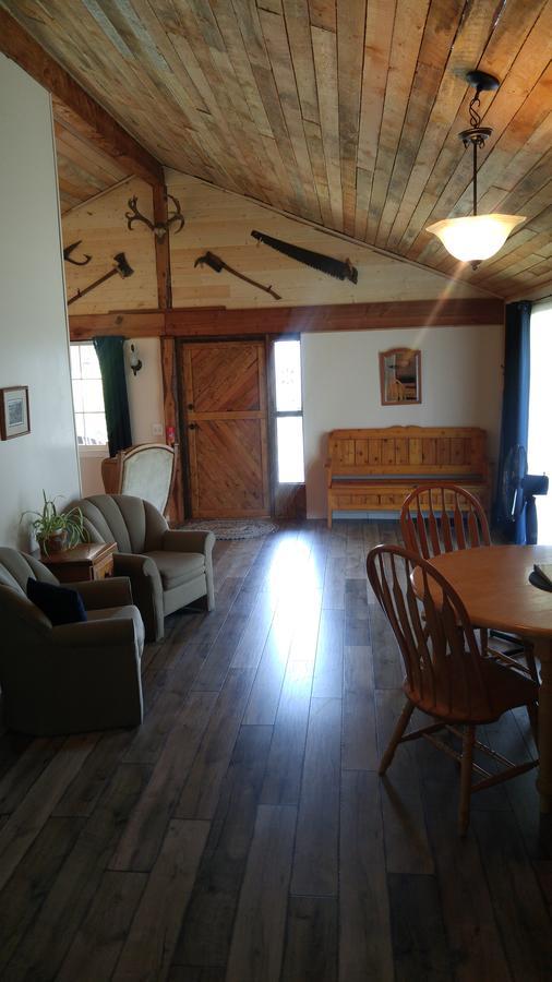 Wolfwood Guest Ranch Villa Клиъруотър Екстериор снимка